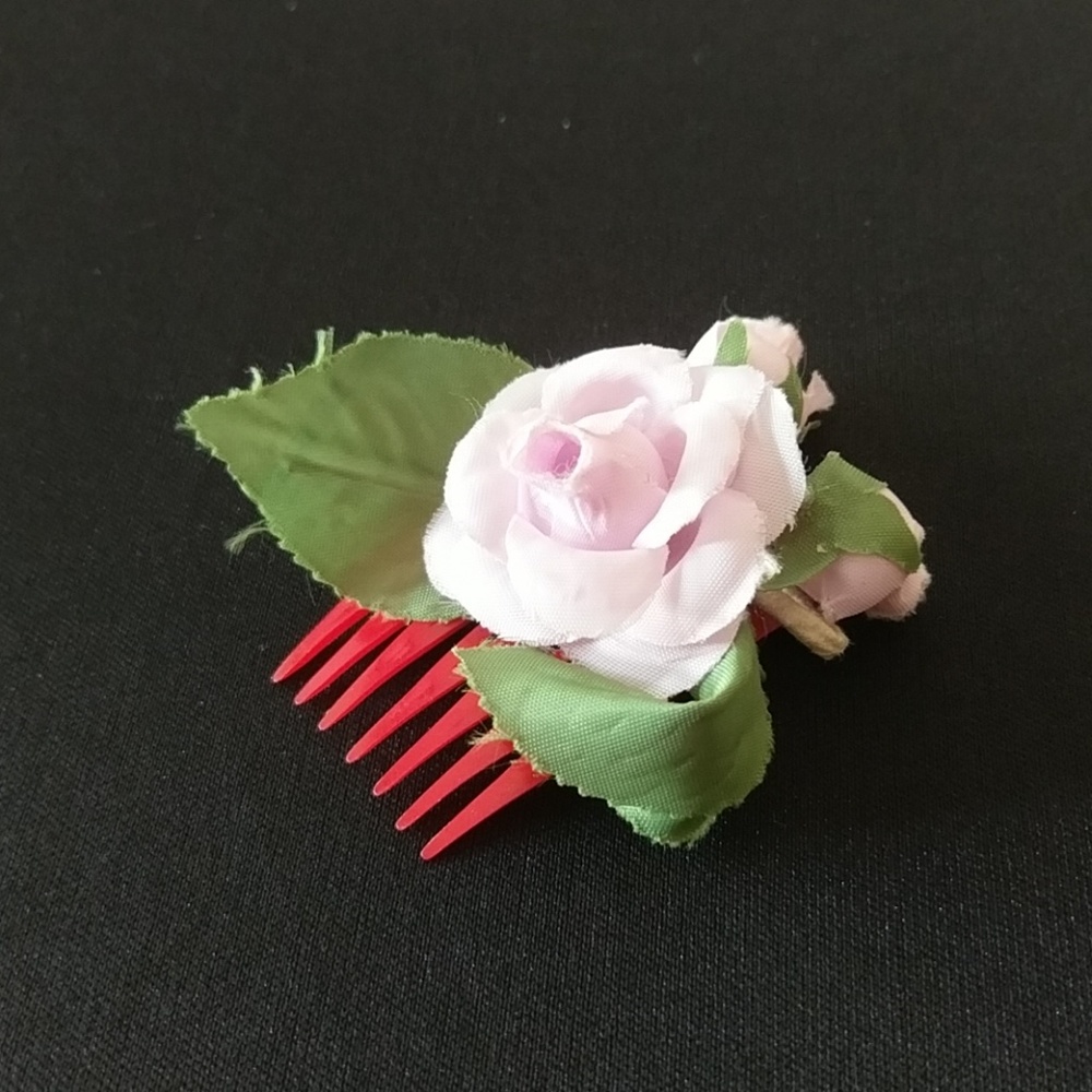 Flowery hair pin